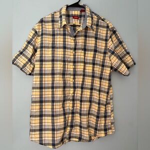 IZOD Luxury Sport Short Sleeve Button Up Shirt Size Large Yellow Blue Checkered